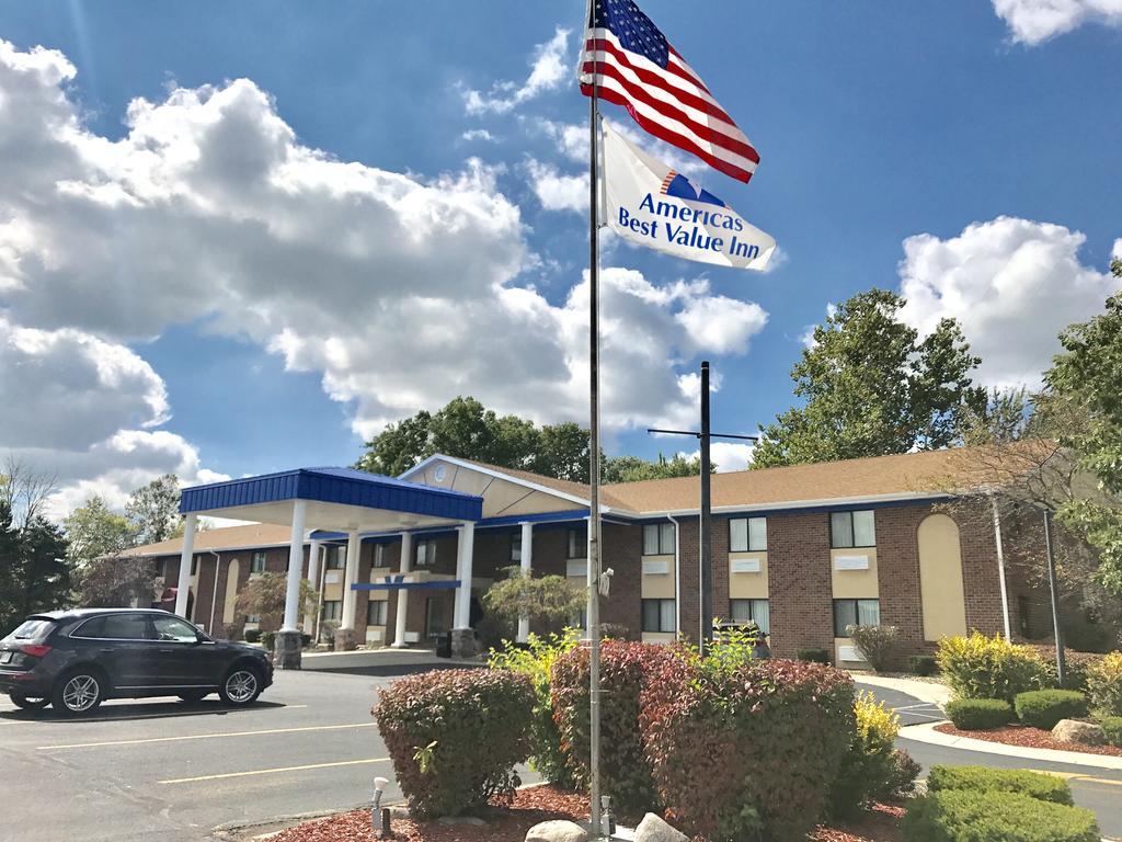 Americas Best Value Inn & Suites - Bluffton Exterior photo