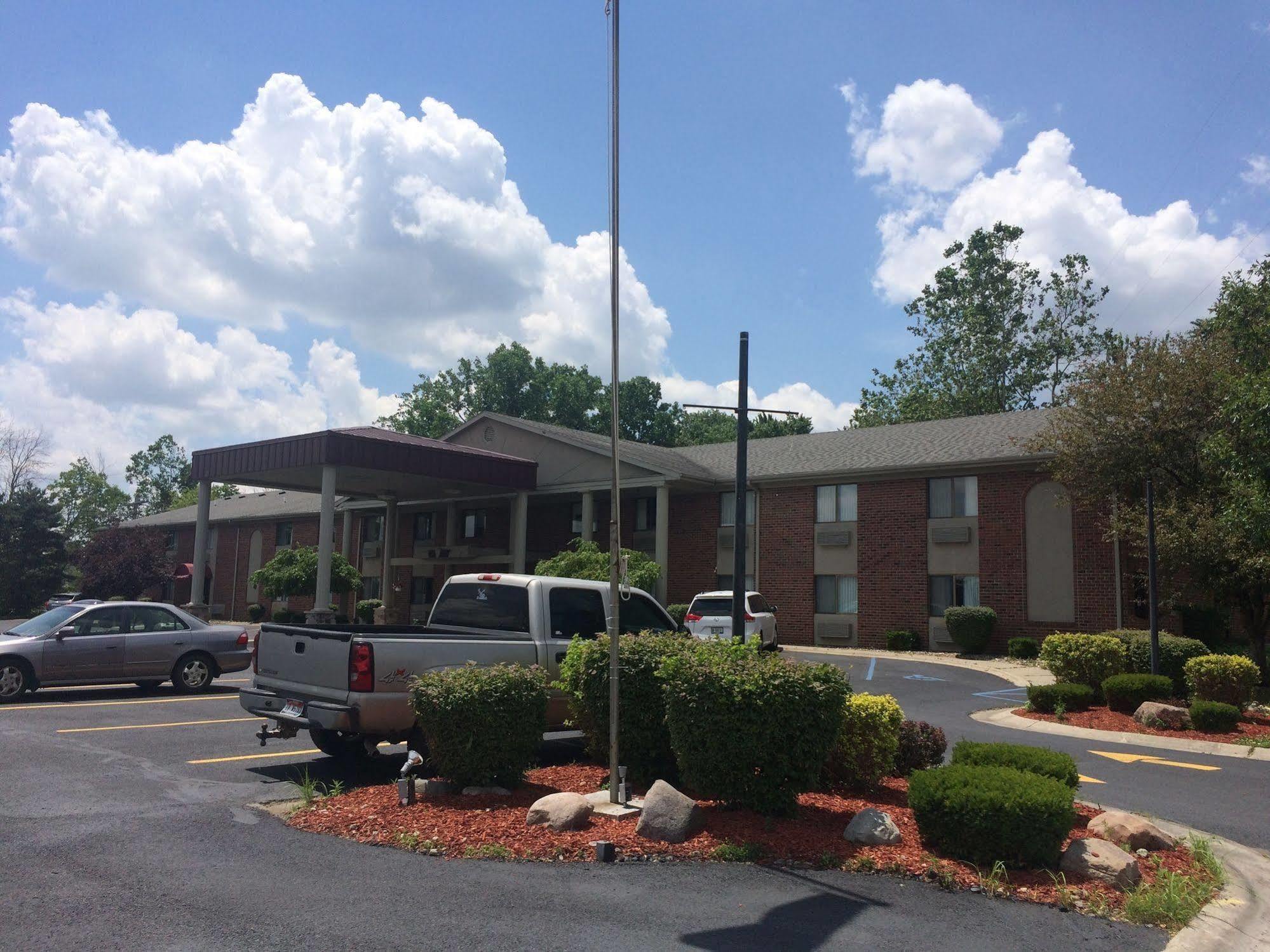 Americas Best Value Inn & Suites - Bluffton Exterior photo